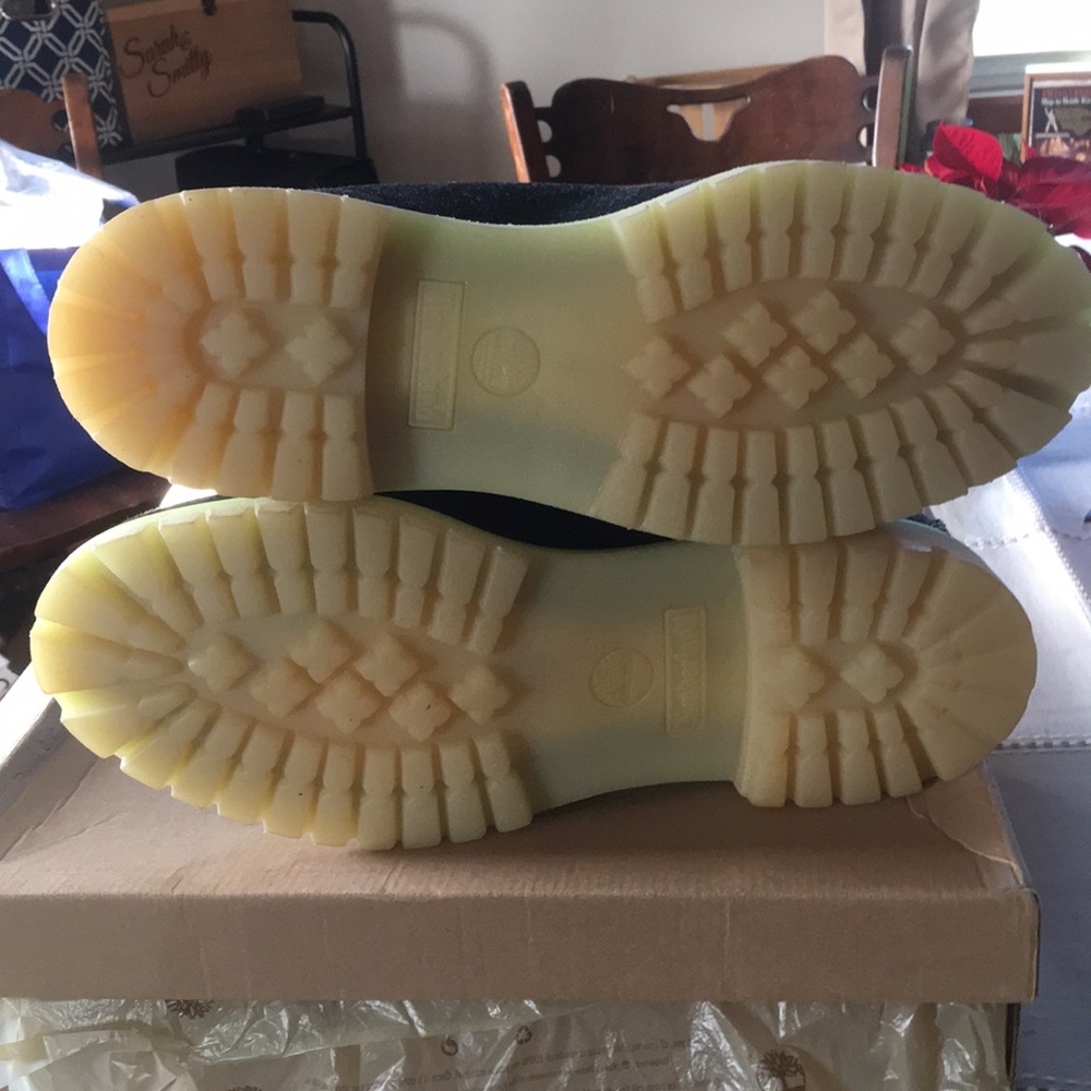 Wu Tang Timberlands - Picture 10 of 14